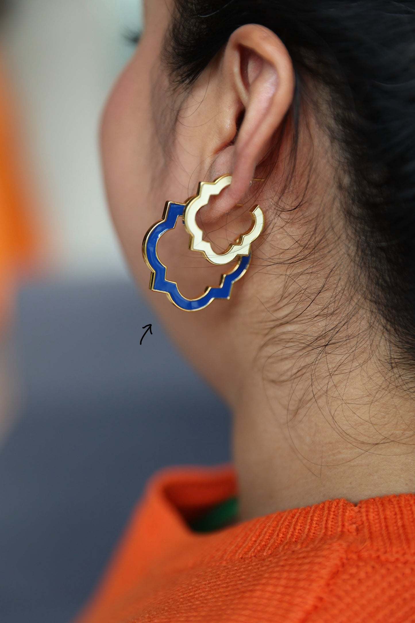 Adele Hoops