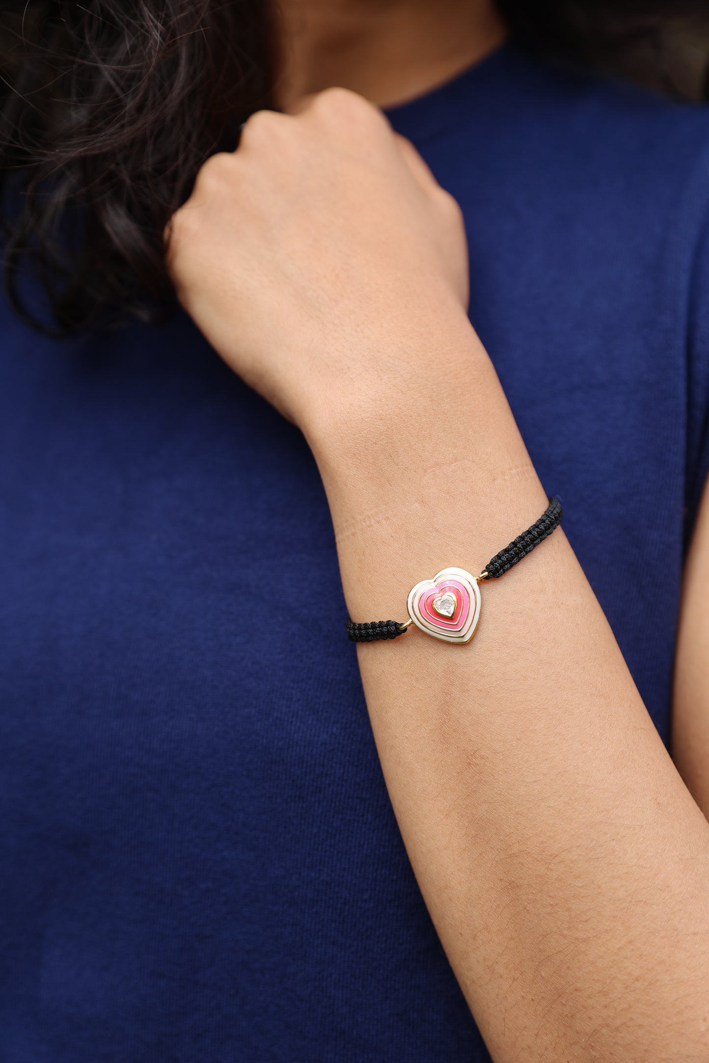 Boe Pop Heart Thread Bracelet