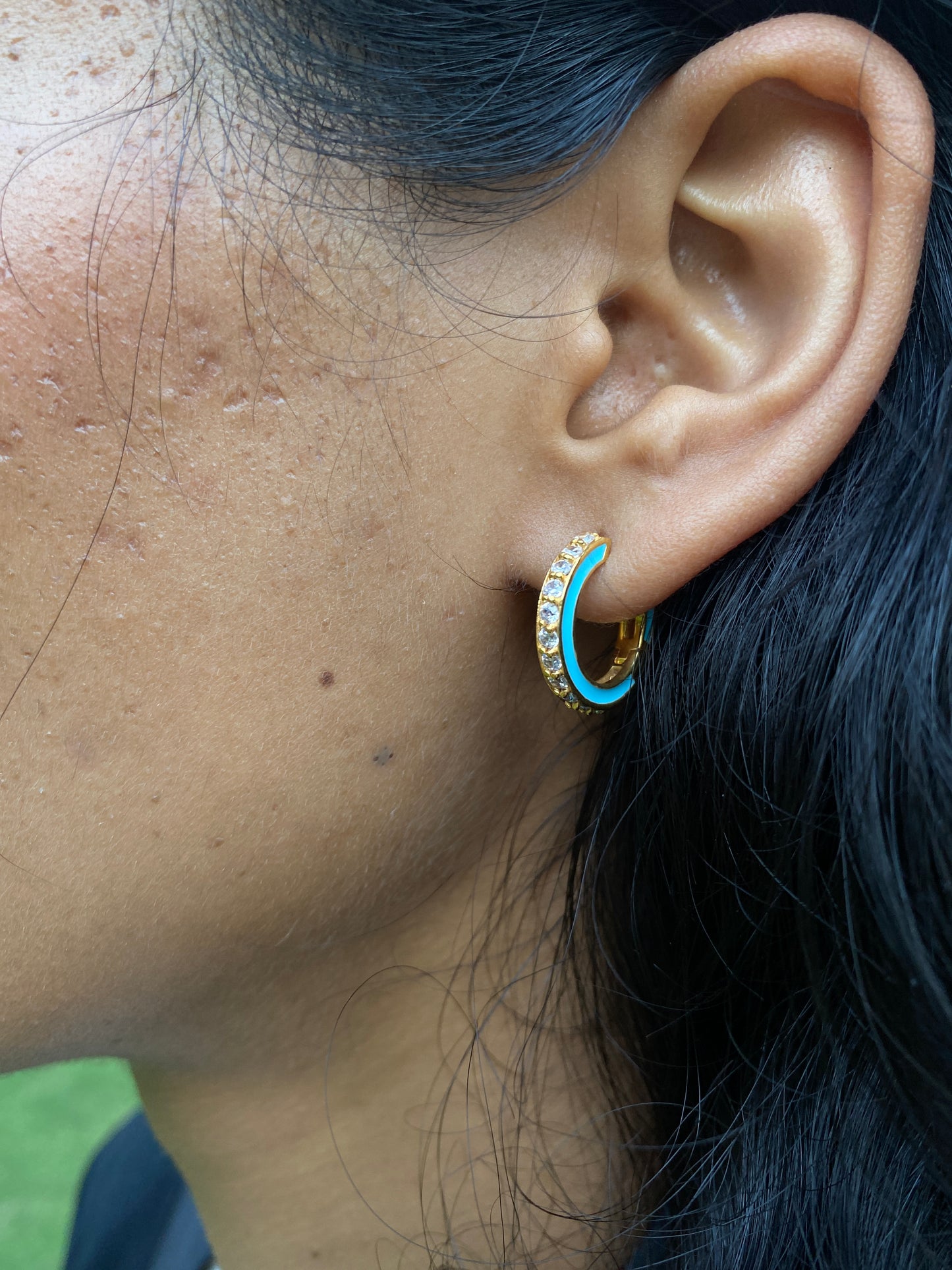 simple daily wear gold earrings